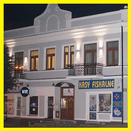 Apartamenty Ostrowiec - Pokoje Goscinne Centrum Ostrowiec Świętokrzyski Dış mekan fotoğraf