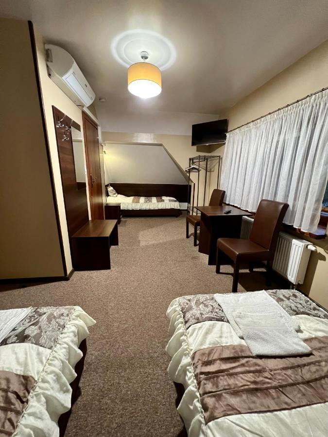 Apartamenty Ostrowiec - Pokoje Goscinne Centrum Ostrowiec Świętokrzyski Dış mekan fotoğraf