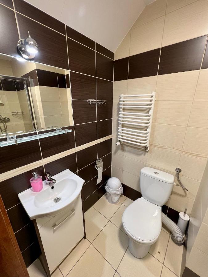 Apartamenty Ostrowiec - Pokoje Goscinne Centrum Ostrowiec Świętokrzyski Dış mekan fotoğraf
