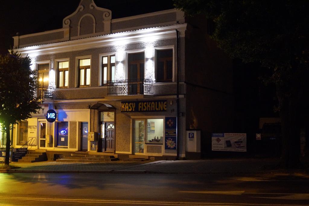 Apartamenty Ostrowiec - Pokoje Goscinne Centrum Ostrowiec Świętokrzyski Dış mekan fotoğraf